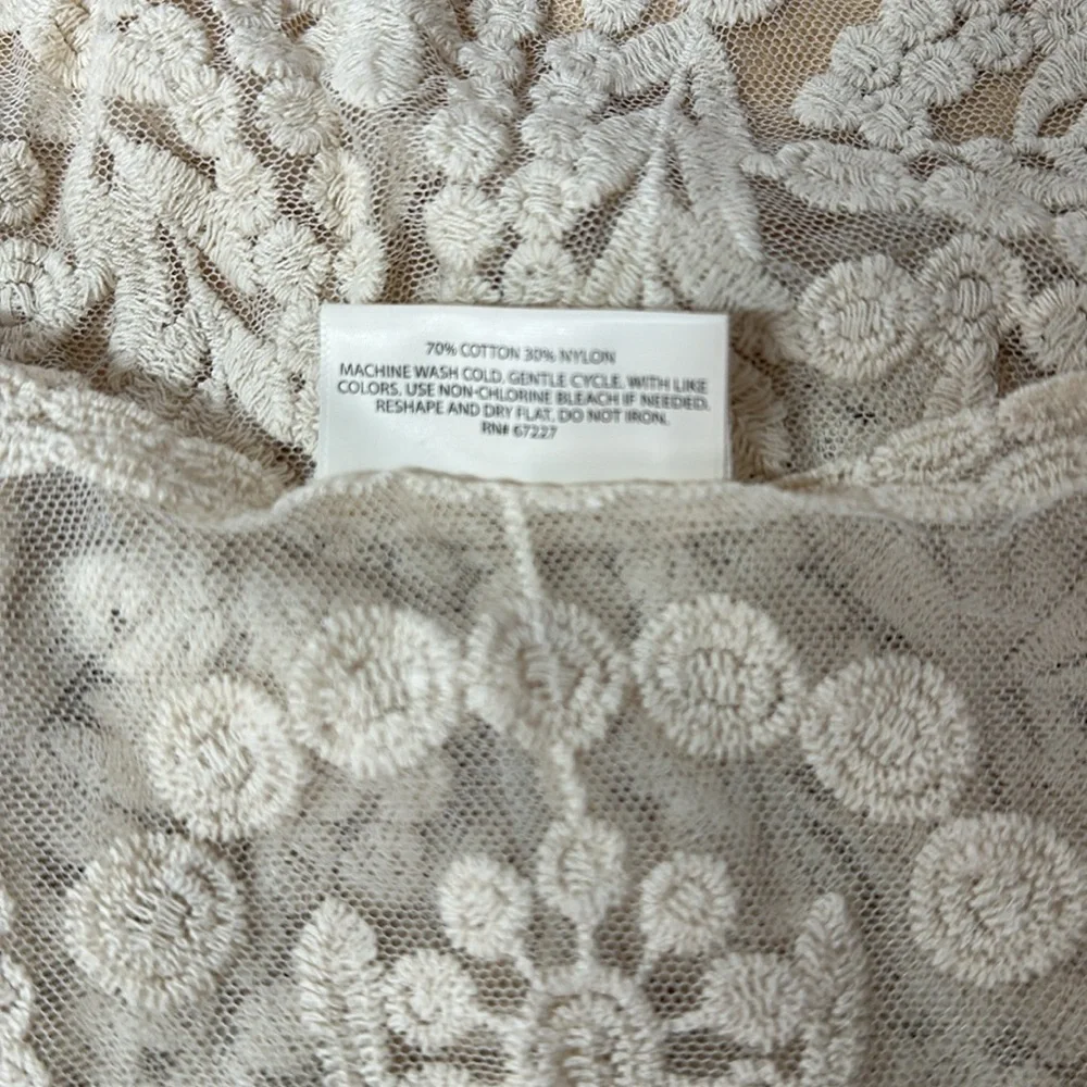 BOBBIE BROOKS Medium Shear Beige Sleeveless Embroidered Womens Lace Blouse - Picture 5 of 5
